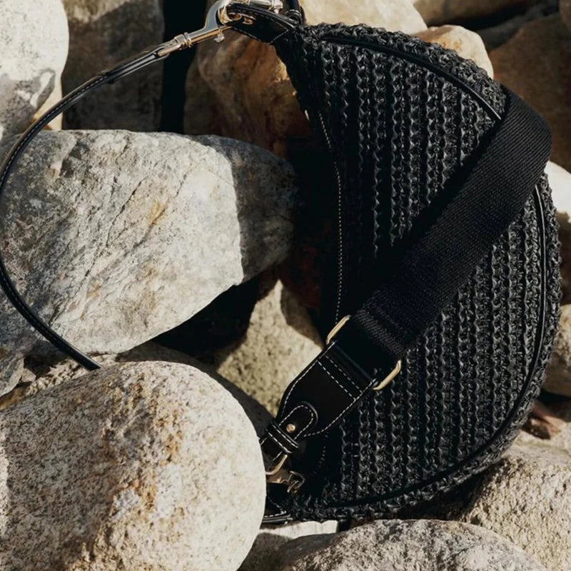 Sac demi-lune à finition tissée