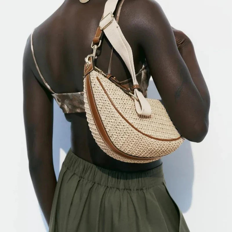 Sac demi-lune au design tissé