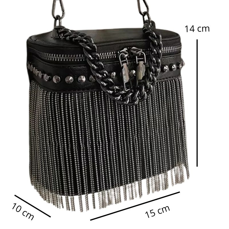 Sac élégant orné d'une frange métallique