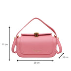 Sac élégant porté en bandoulière