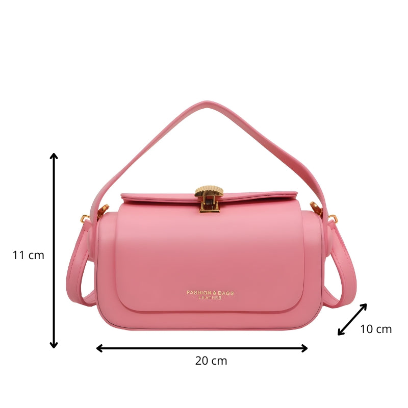 Sac élégant porté en bandoulière