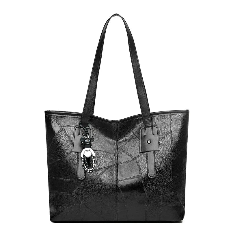 Sac élégant porté épaule au design sobre
