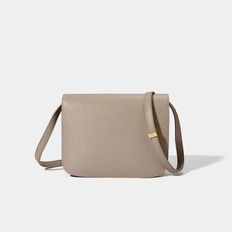 Sac en cuir élégant et épuré destiné aux femmes