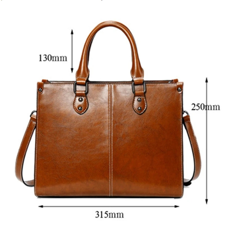 Sac en cuir marron à porter à la main