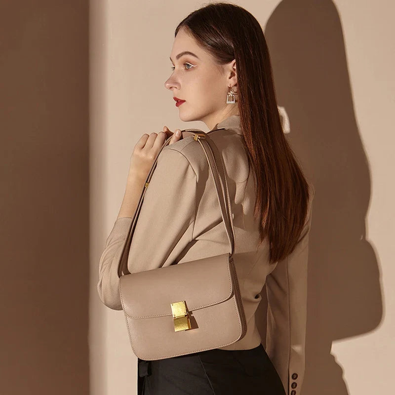 Sac en cuir pour femme au design épuré et élégant