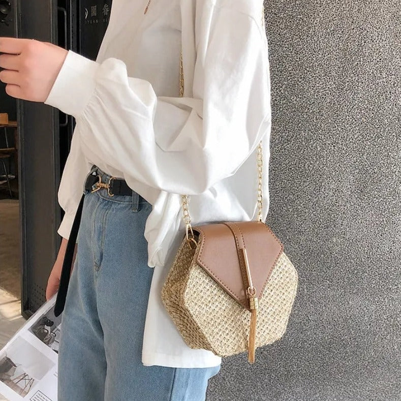 Sac en paille à silhouette hexagonale