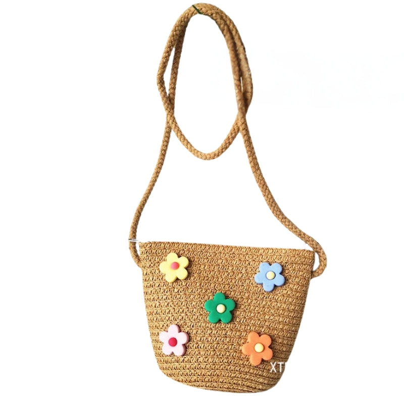 Sac en paille adapté aux petites filles