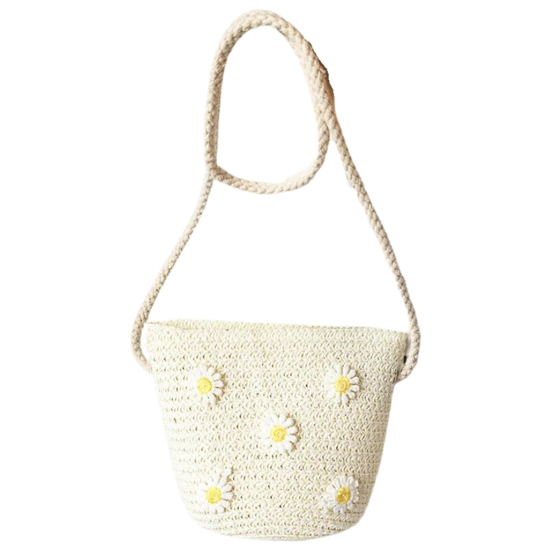Sac en paille dédié aux petites filles