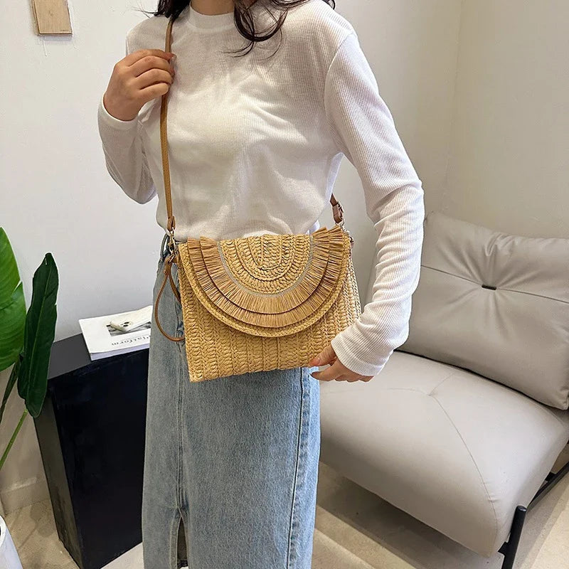 Sac en paille façon tricot avec bandoulière
