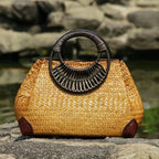 Sac en paille raffiné au style élégant