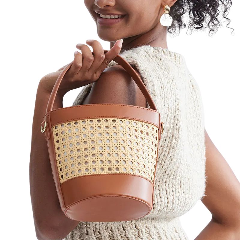 Sac en rotin tressé design à bandoulière