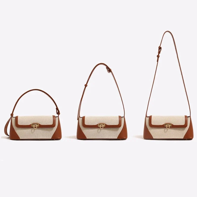 Sac en simili de forme baguette avec bandoulière réglable