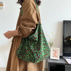 Sac en toile à motif léopard vert
