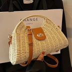 Sac estival en paille à l'allure chic