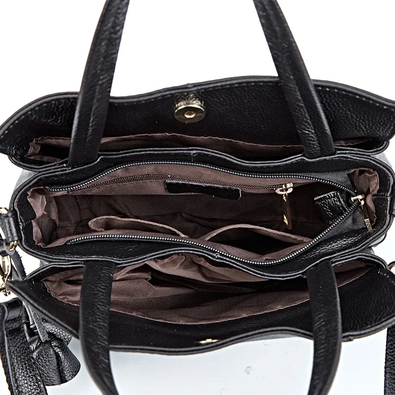Sac féminin à main en cuir avec bandoulière