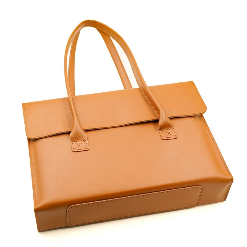 Sac féminin destiné à un ordinateur