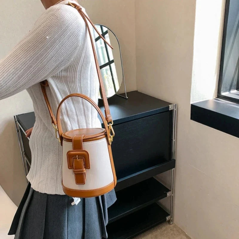Sac féminin en forme de seau élégant et compact