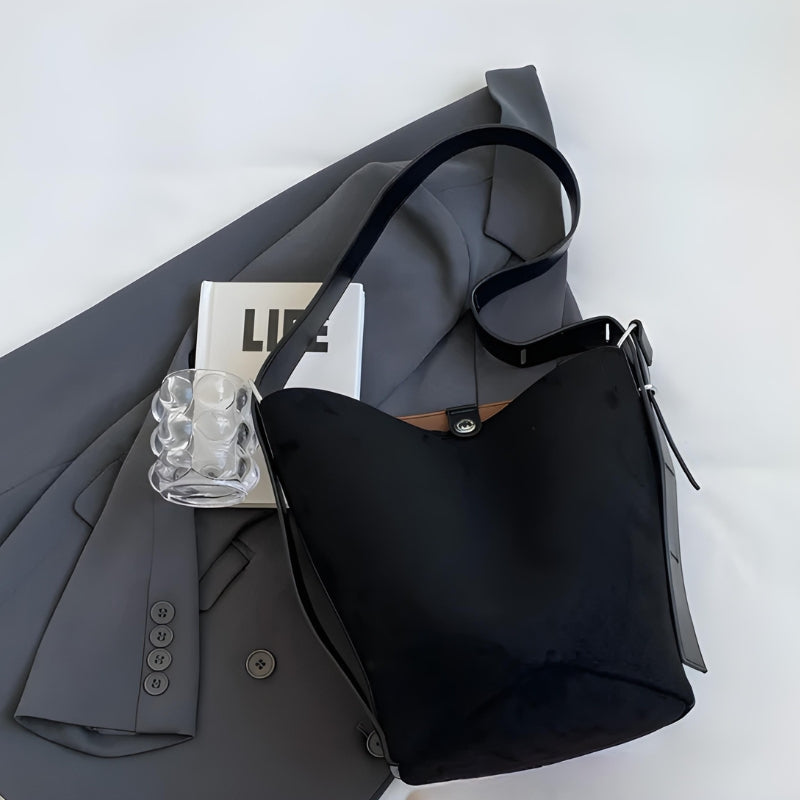 Sac féminin format seau avec bandoulière