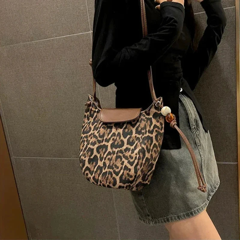 Sac femme à imprimé léopard souple