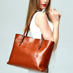 Sac femme à main en cuir souple