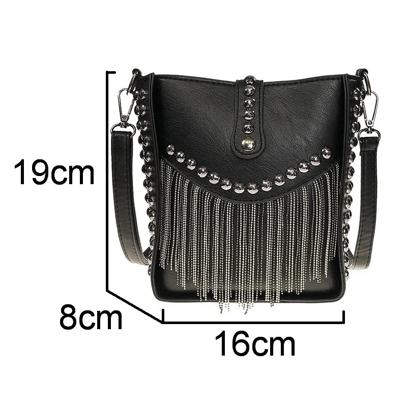 Sac femme à rivet métallique et frange avec bandoulière