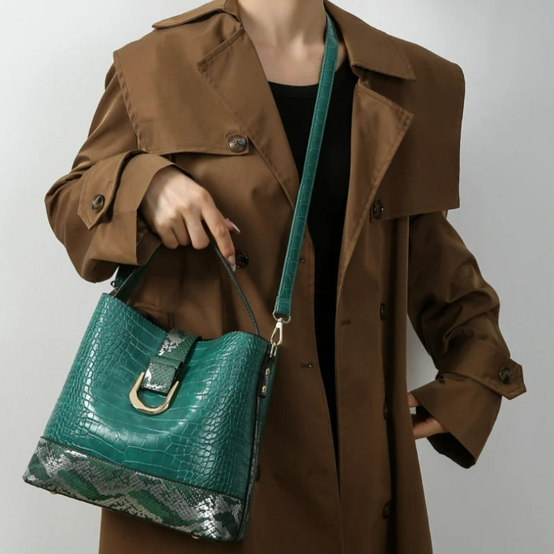 Sac femme avec portefeuille assorti à porter main