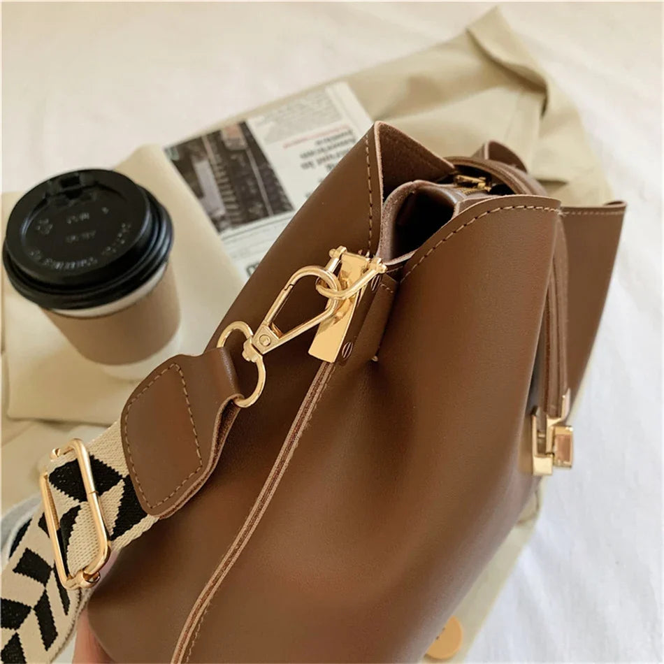 Sac femme doté d’une large bandoulière