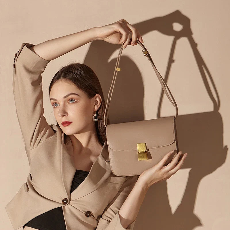 Sac femme en cuir au style élégant et épuré