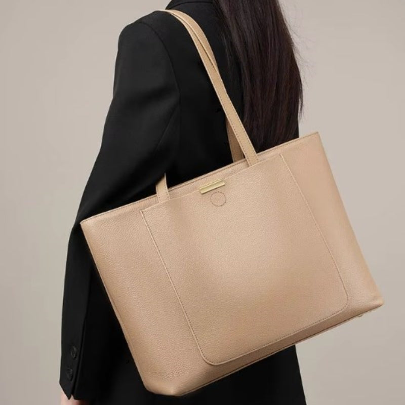 Sac femme en cuir pour les cours