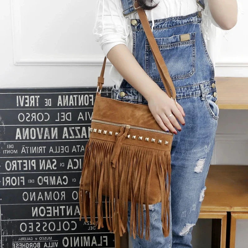 Sac femme en simili suédine marron à bandoulière