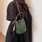 Sac femme original format seau à effet écaillé