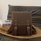 Sac femme rétro au format cartable à carreaux
