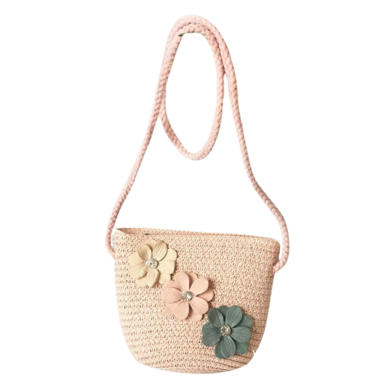 Sac fillette conçu en paille