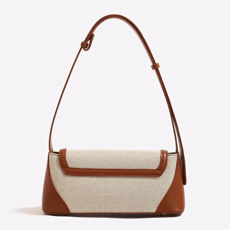Sac format baguette en simili avec sangle réglable