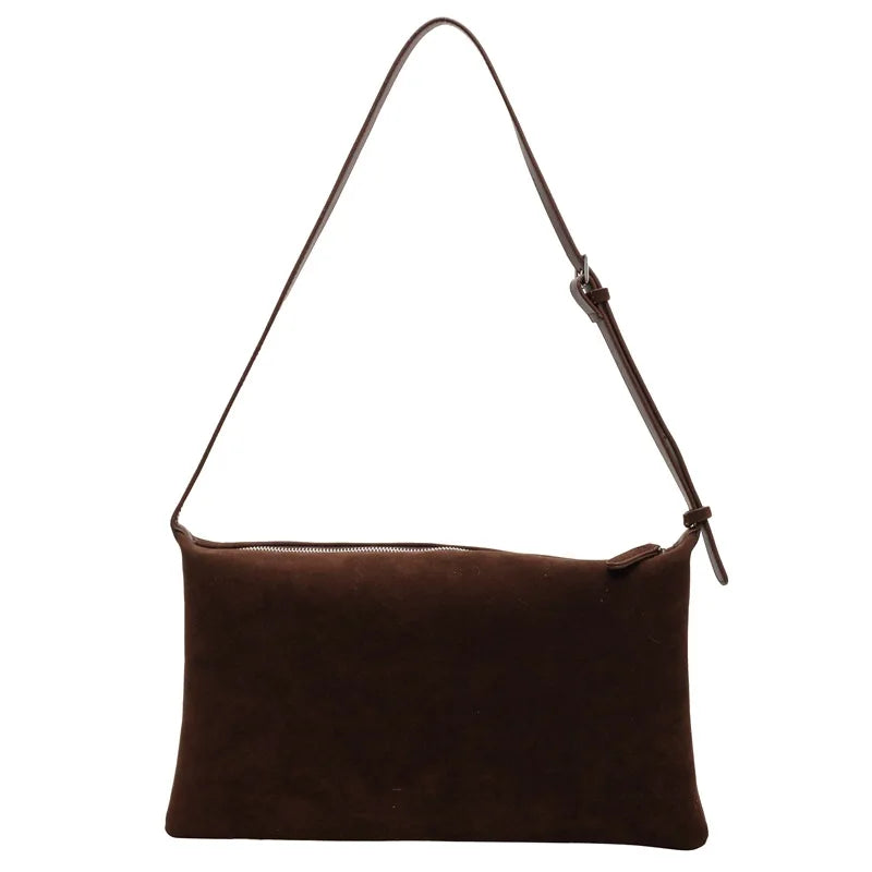 Sac format baguette épuré pour un style chic