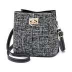 Sac forme seau combinant deux matières