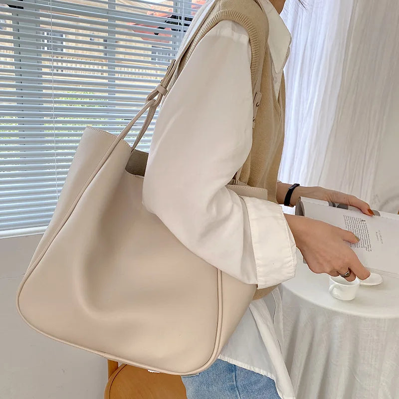 Sac fourre-tout à main au format souple