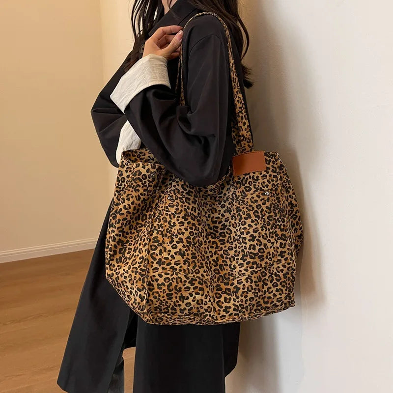 Sac léopard à grande contenance