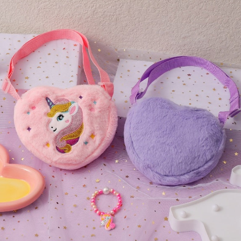 Sac licorne porté à la main
