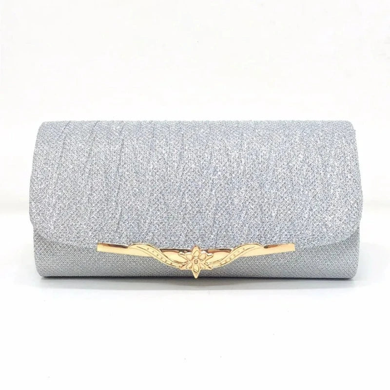 Sac luxueux en format pochette de soirée