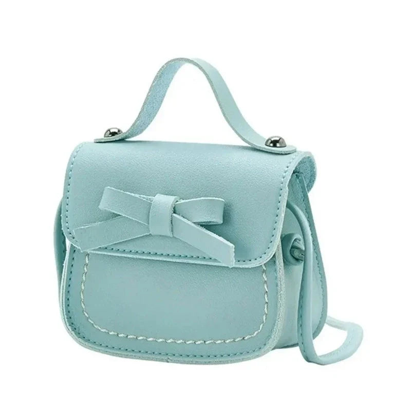 Sac main destiné à une petite fille de 4 ans