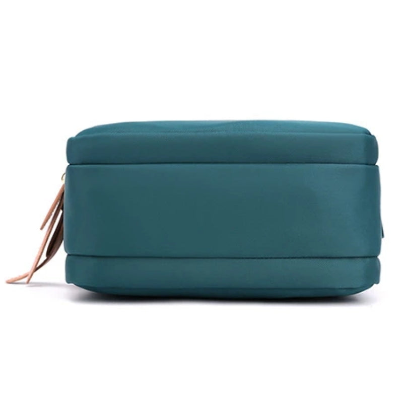 Sac multipoches féminin porté en bandoulière