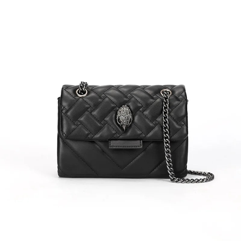 Sac noir matelassé avec chaîne