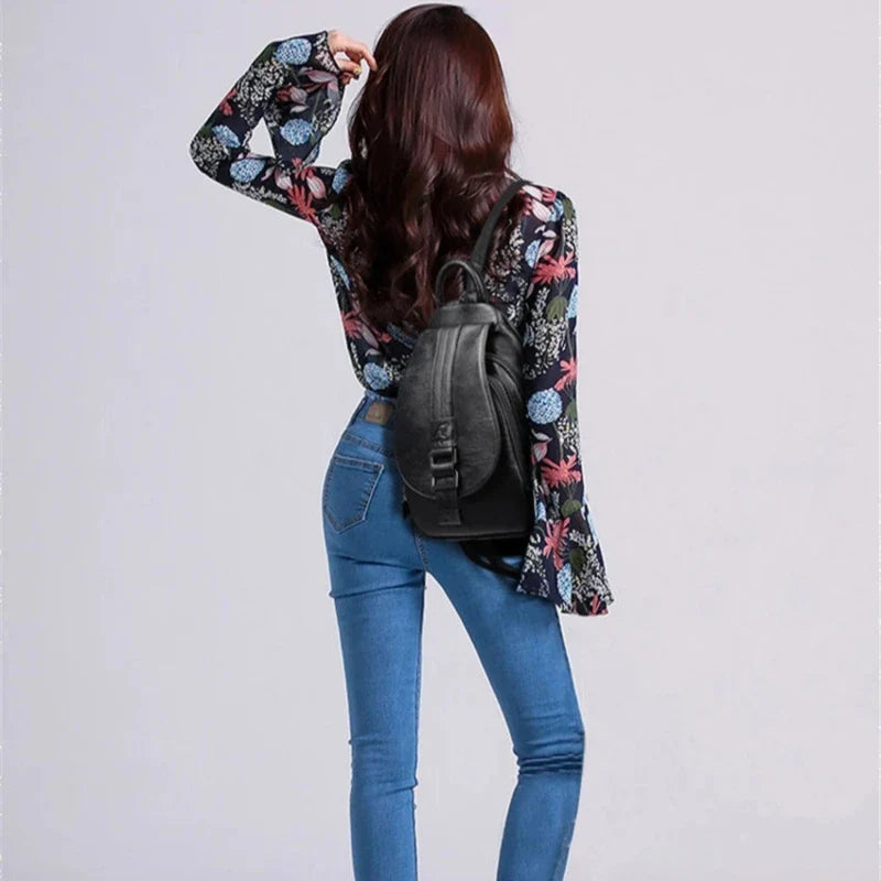 Sac noir vintage pour femme, à main et à dos