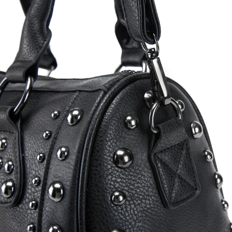 Sac original avec motif tête de mort à main