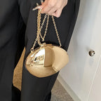 Sac original et brillant en forme de coquillage pour soirée