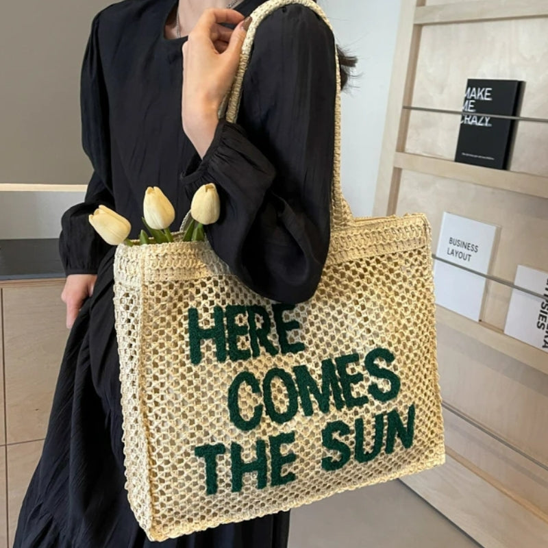 Sac original fabriqué en paille
