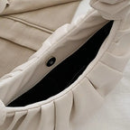 Sac plissé porté à la main