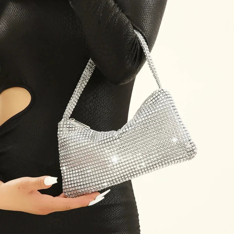 Sac pochette chic et brillant pour soirée