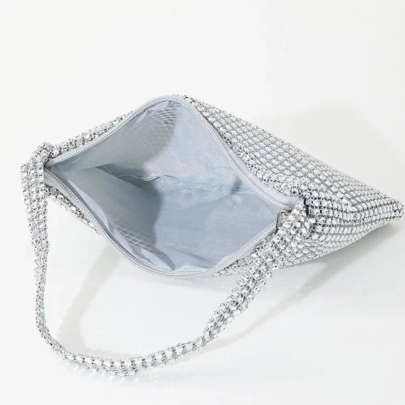 Sac pochette de soirée élégant et brillant